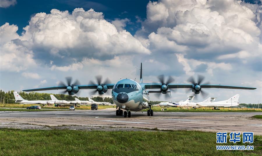 (國際·圖文互動)(1)中國空軍參加“國際軍事比賽-2018”的五型戰(zhàn)機(jī)和空降兵分隊抵達(dá)俄羅斯