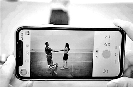 愛，是一個個無可替代日子的積累&mdash;&mdash;軍戀不易，唯你美好