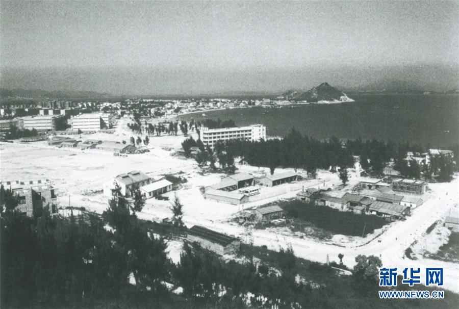 （新華全媒頭條&middot;壯闊東方潮　奮進新時代&mdash;&mdash;慶祝改革開放40年&middot;圖文互動）（2）從追趕時代到引領時代&mdash;&mdash;從深圳發展奇跡看中國改革開放40年 