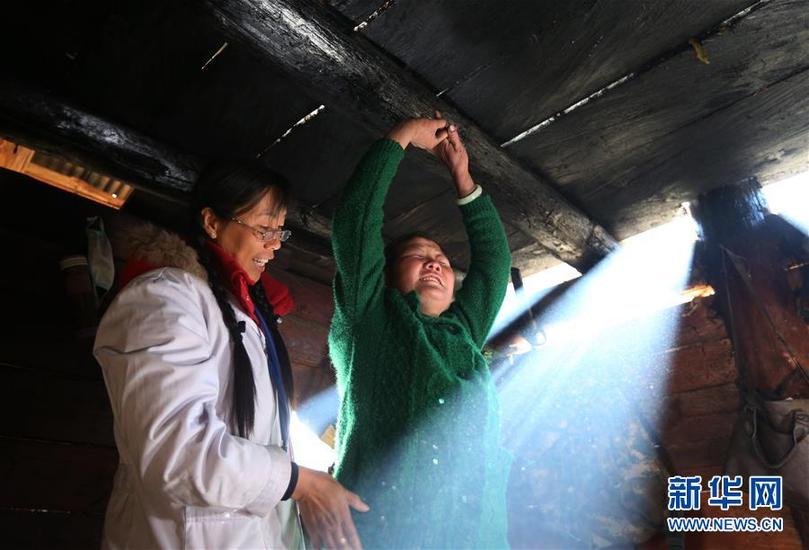 (新華全媒頭條·圖文互動)(8)大峽谷里的“背簍醫生”