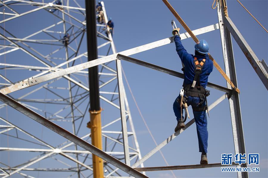 (新華全媒頭條·圖文互動)(1)舵穩(wěn)當奮楫 風勁好揚帆——寫在習近平主席提出中拉命運共同體理念五周年之際