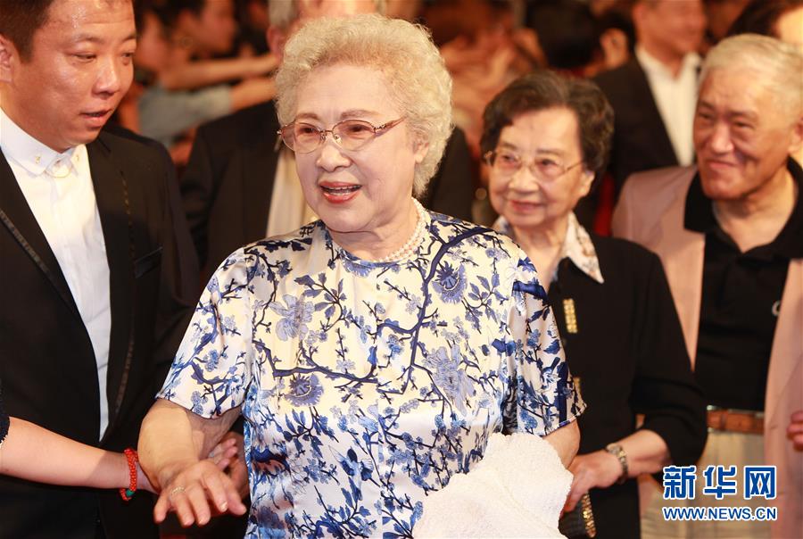 (壯麗70年·奮斗新時代——共和國榮光·圖文互動)(2)秦怡:中國銀幕不老的“青春之歌”