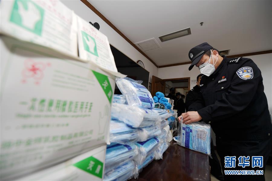 （聚焦疫情防控&middot;圖文互動）（10）在戰&ldquo;疫&rdquo;大考中不斷進步&mdash;&mdash;中國抗疫治理能力的生動實踐