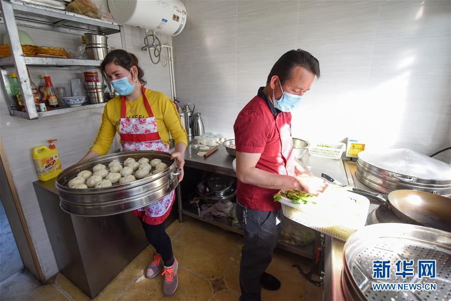 （決戰決勝脫貧攻堅&middot;圖文互動）（7）阿布都艾尼北上務工&ldquo;三級跳&rdquo;