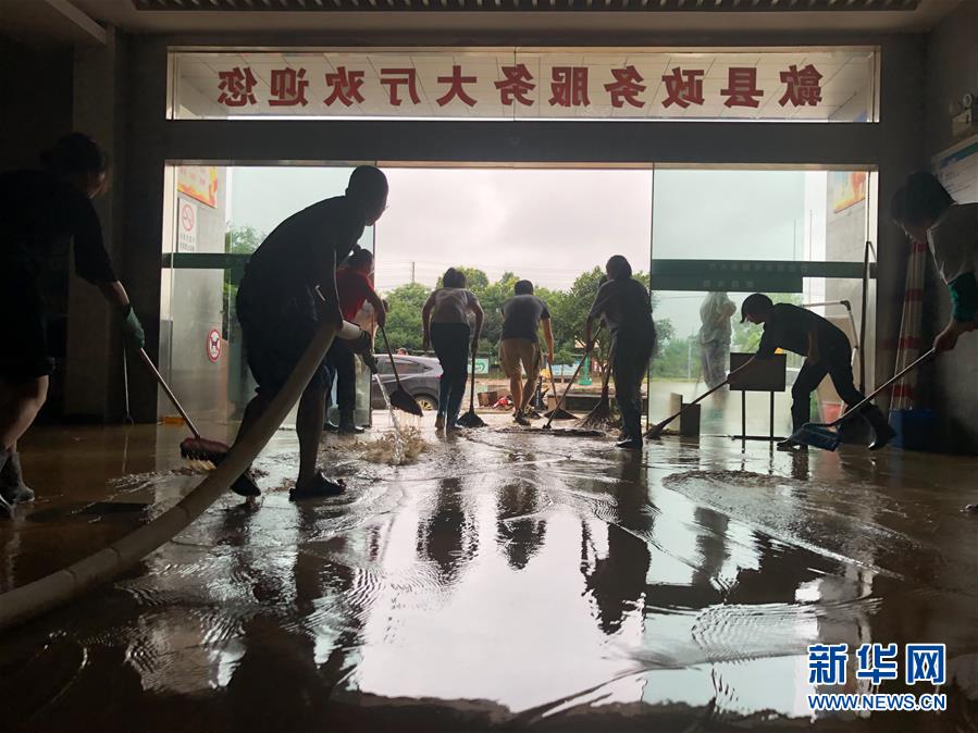 (防汛抗洪·圖文互動)(5)為了讓我們的城市不停擺——汛情下的千年古城安徽歙縣直擊