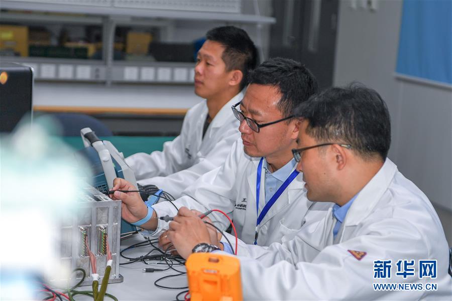 （在習(xí)近平新時(shí)代中國(guó)特色社會(huì)主義思想指引下&mdash;&mdash;新時(shí)代新作為新篇章&middot;習(xí)近平總書(shū)記關(guān)切事&middot;圖文互動(dòng)）（2）終不悔為國(guó)為民，攀高峰只爭(zhēng)朝夕&mdash;&mdash;來(lái)自科學(xué)家們的動(dòng)人故事