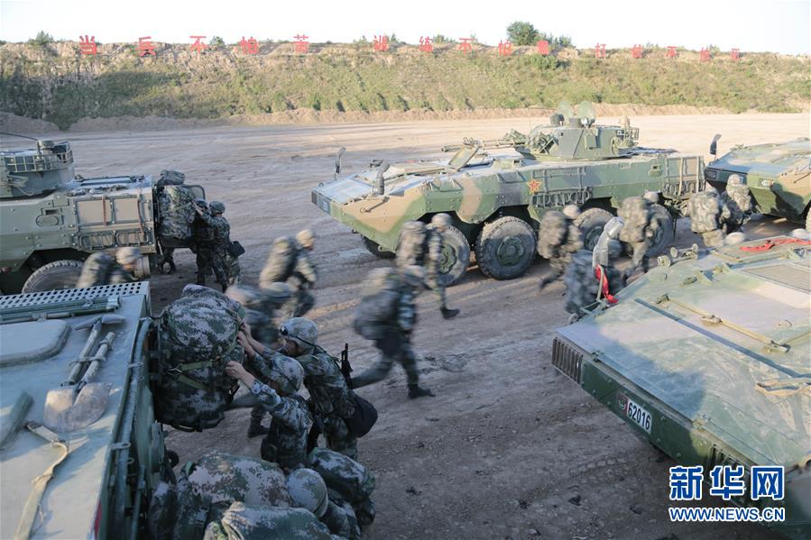 (在習(xí)近平強(qiáng)軍思想指引下·我們?cè)趹?zhàn)位報(bào)告·圖文互動(dòng))(2)中部戰(zhàn)區(qū)陸軍某旅“大功三連”:建功新時(shí)代