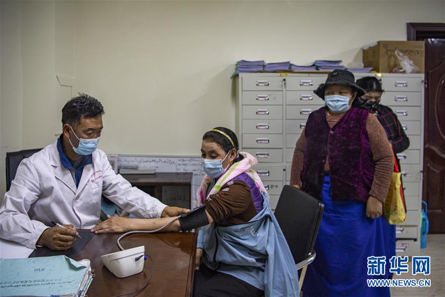 （新華全媒頭條&middot;走向我們的小康生活&middot;圖文互動(dòng)）（6）扎西德勒，我們的新家園&mdash;&mdash;西藏易地扶貧搬遷搬出幸福美好新生活