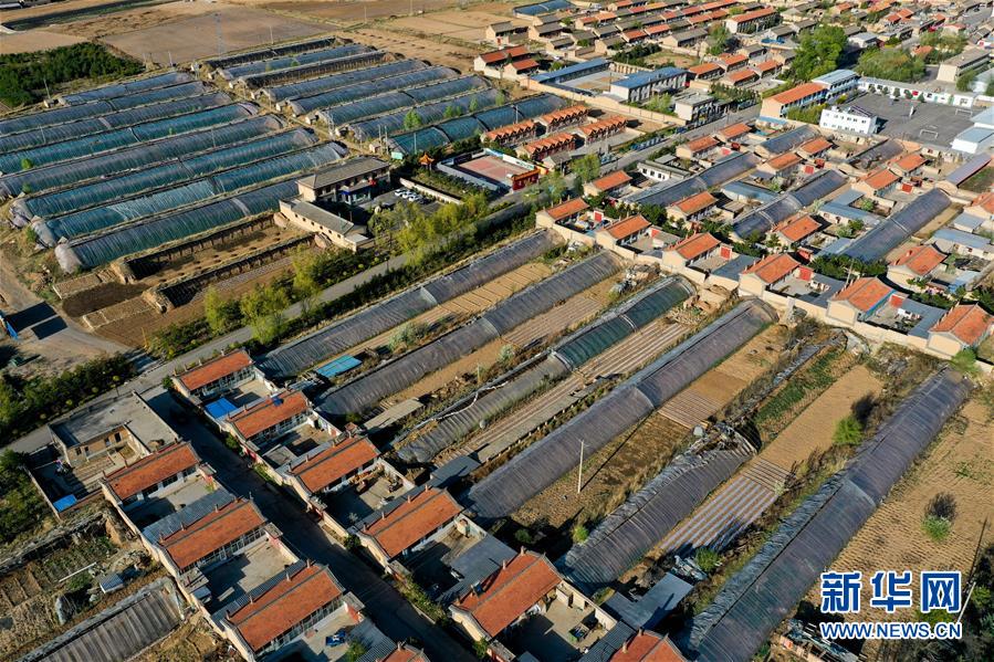 (集中連片特困地區貧困村調研行·圖文互動)(4)芝麻開花節節高——山西岢嵐縣宋家溝村脫貧調查