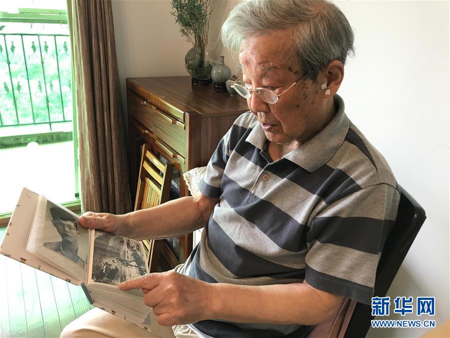 （紀(jì)念抗美援朝70周年&middot;圖文互動(dòng)）戰(zhàn)地金達(dá)萊，花兒為誰開？&mdash;&mdash;記志愿軍老戰(zhàn)士文工隊(duì)員任紅舉