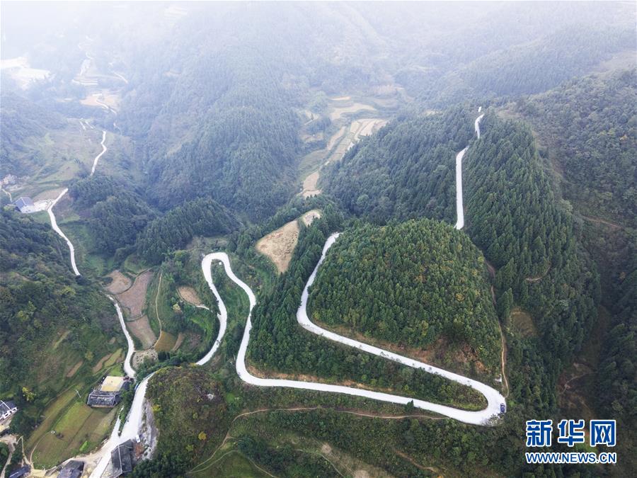 #(社會)(1)貴州遵義:打通“毛細(xì)血管”建全農(nóng)村交通網(wǎng)絡(luò)