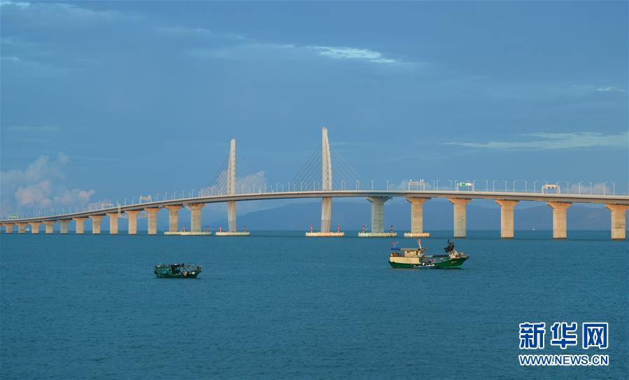 （新華全媒頭條&middot;圖文互動）（9）偉大旗幟引領歷史巨變&mdash;&mdash;習近平新時代中國特色社會主義思想指引&ldquo;十三五&rdquo;經濟社會發展述評