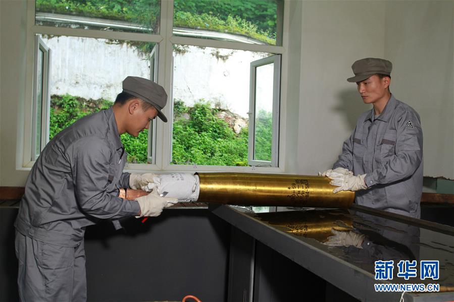 （在習近平強軍思想指引下&middot;我們在戰位報告&middot;圖文互動）（2）牢記統帥囑托  做刀尖上的舞者&mdash;&mdash;記聯勤保障部隊某報廢武器彈藥銷毀站參謀長陳雪禮