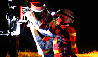 &ldquo;舉長矢兮射天狼&rdquo;&mdash;&mdash;記空軍戰斗英雄岳振華