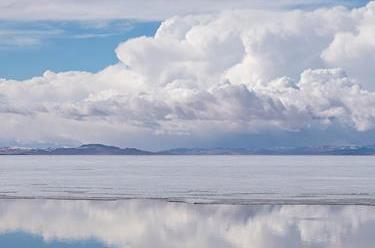 春暖雪域 色林錯&ldquo;解凍&rdquo;