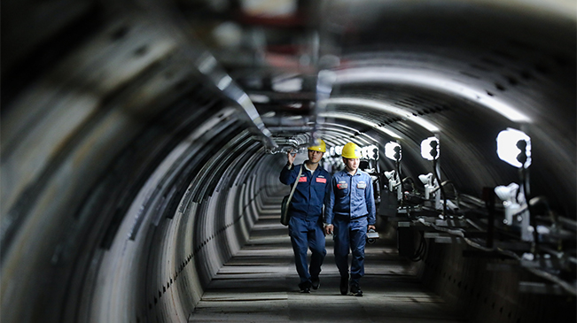 新春走基層丨&ldquo;機器人&rdquo;保供電？這個春節很有科技范兒！