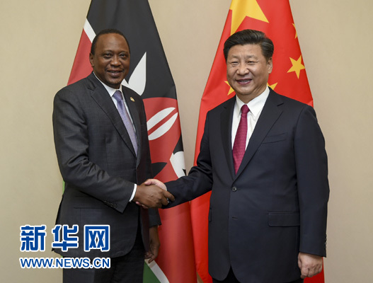 12月3日，國家主席習近平在約翰內斯堡會見肯尼亞總統(tǒng)肯雅塔。新華社記者 謝環(huán)馳 攝