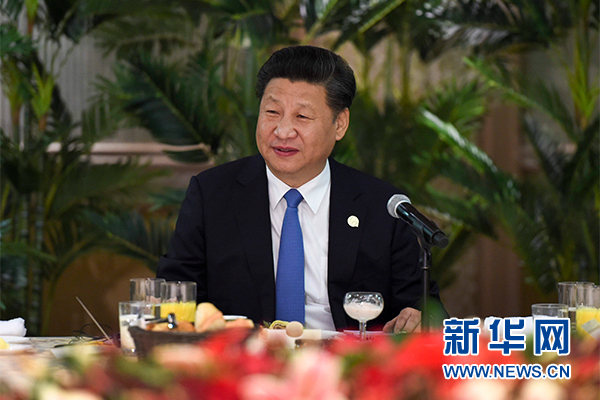 12月4日，國家主席習近平在約翰內斯堡集體會見13位非洲國家領導人。 新華社記者 謝環馳 攝