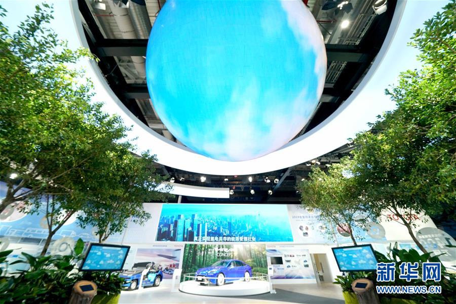 (新華全媒頭條·第二屆進(jìn)博會(huì)·圖文互動(dòng))(2)進(jìn)博之光輝耀世界 ——寫在第二屆中國國際進(jìn)口博覽會(huì)開幕之際